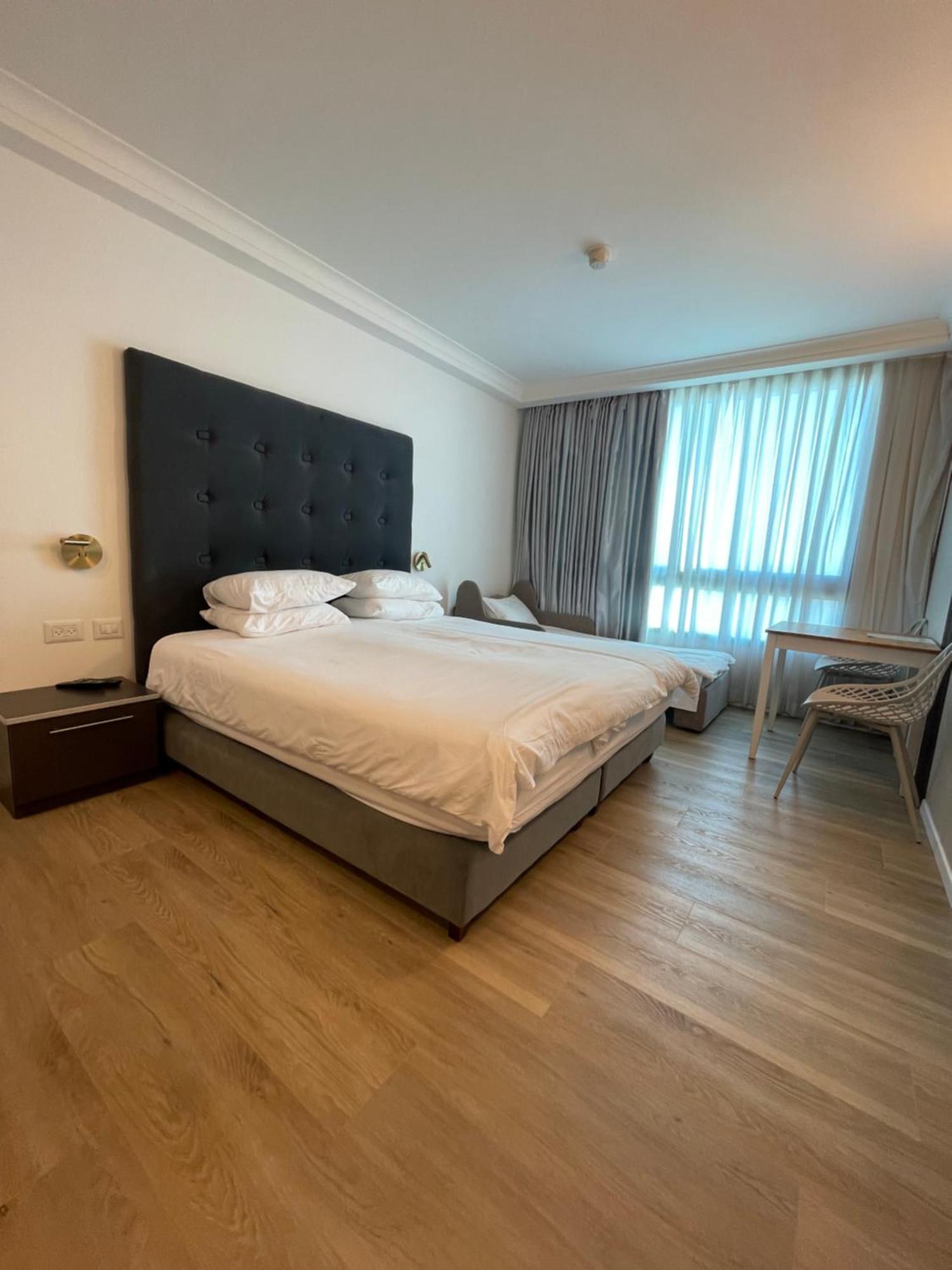 Netanya Seaview Aparthotel Exterior foto